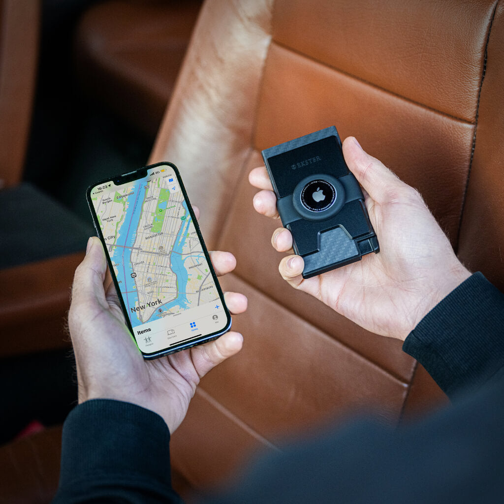 Cardholder for AirTag