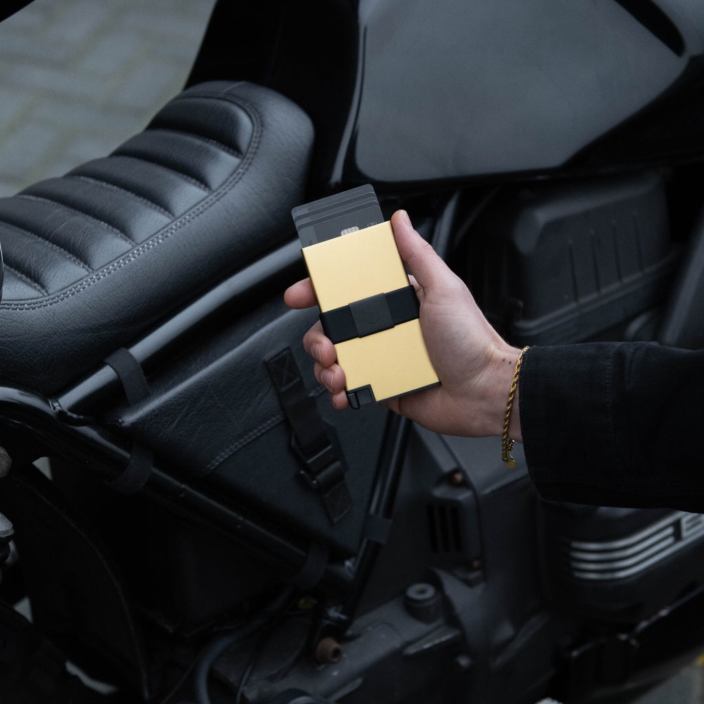 18K Gold Cardholder