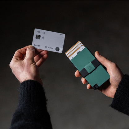 Ekster Cardholder Pro