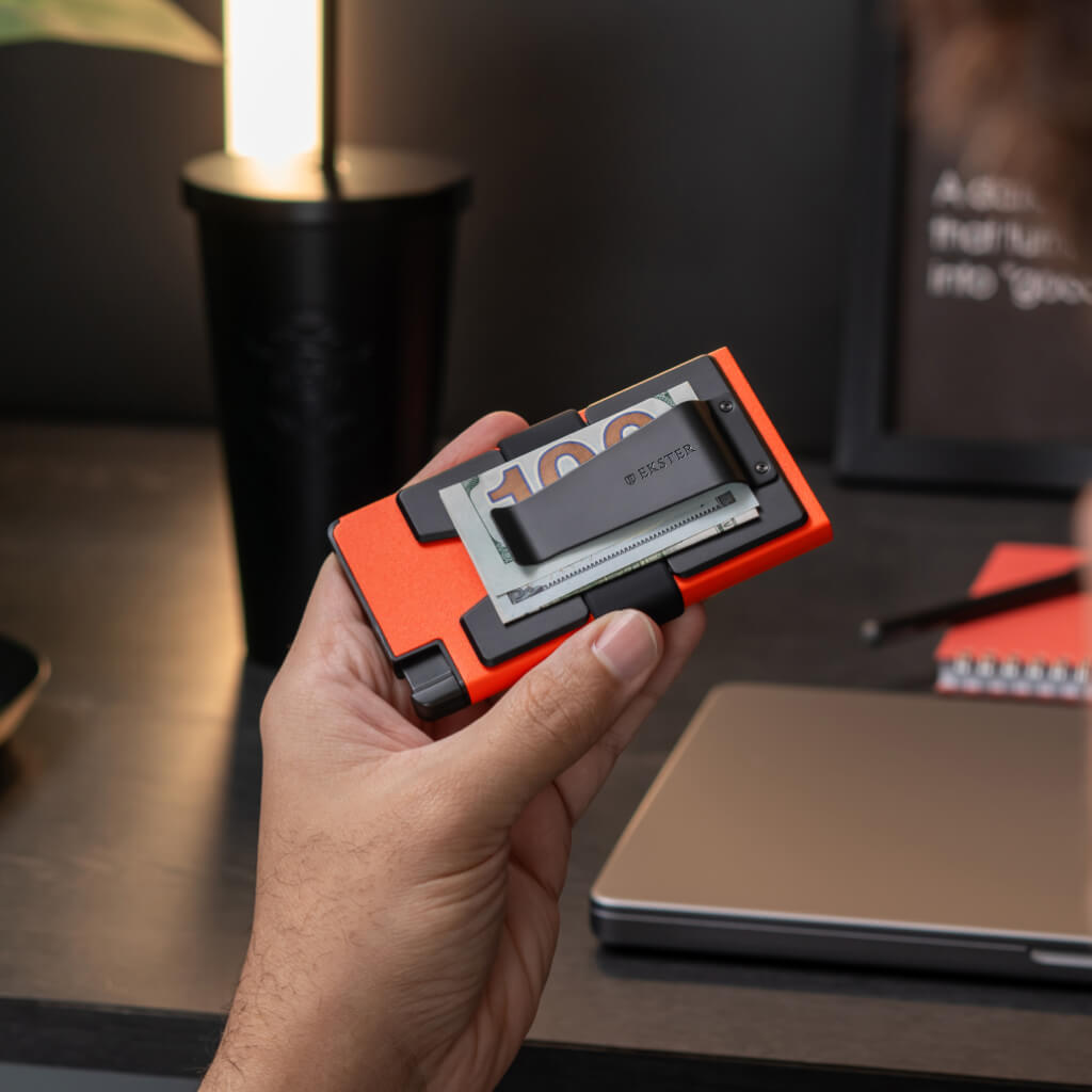 Ekster Cardholder Pro