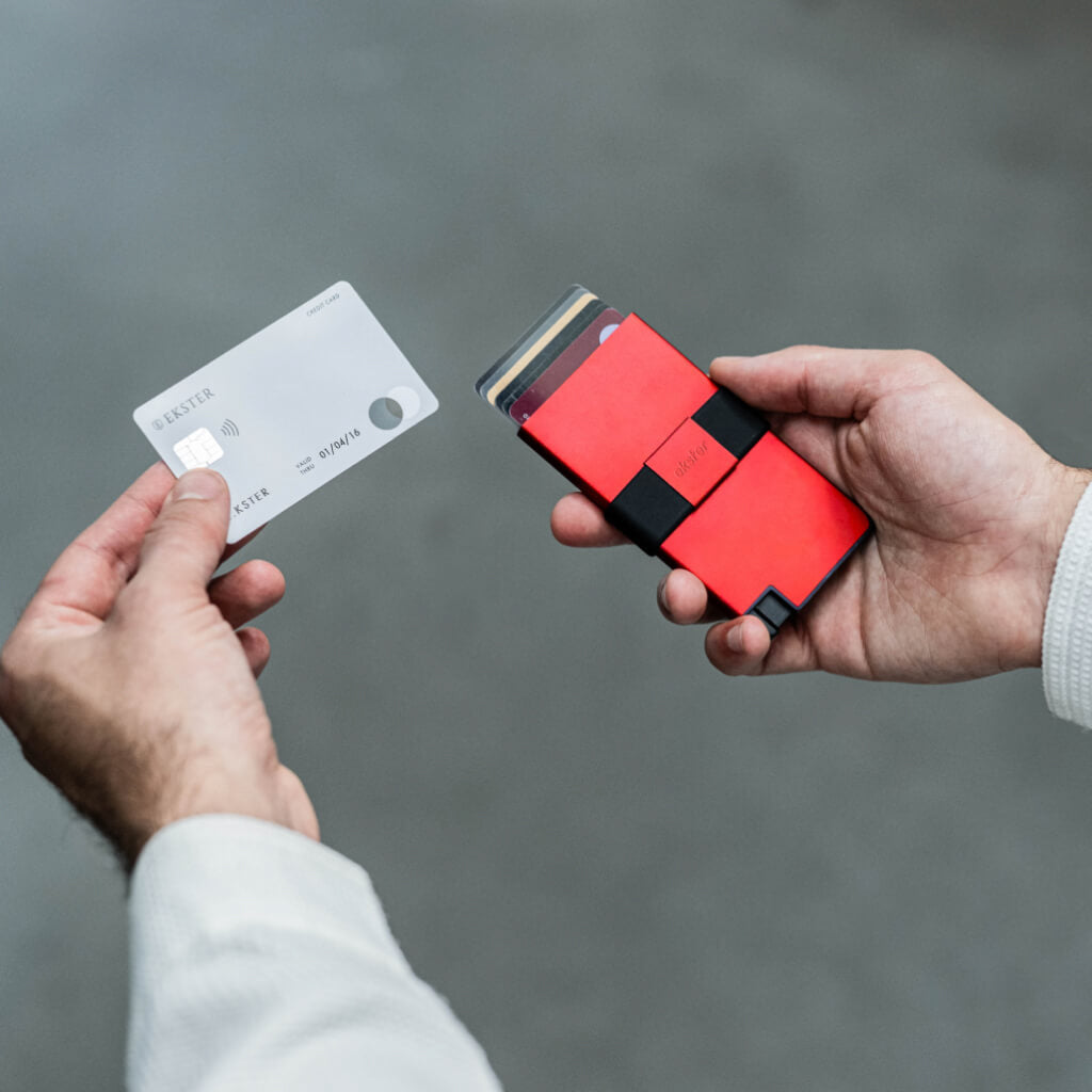 Ekster Cardholder Pro